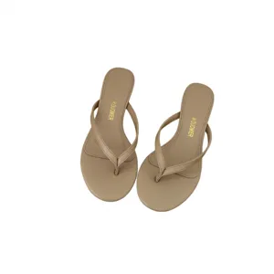Summer new versatile casual minimalist flat flip flops sandals for women daily wear fashion