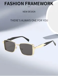 Vue détaillée de lunettes de soleil rétro carrées en métal avec verres gris et branches.