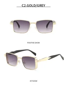 Lunettes de soleil carrées rétro pour hommes avec verres gris et monture en métal doré.