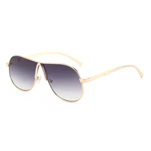 Grosse metallene Piloten Sonnenbrille für Damen, modische Farbverlauf Gläser Retro.
