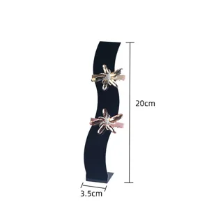 Acrylic S-shaped hair clip display stand detail showing 20cm height and 3.5cm base size.