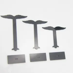 Soporte de exhibición de aretes de acrílico, juego de tres piezas forma de ala para joyas.