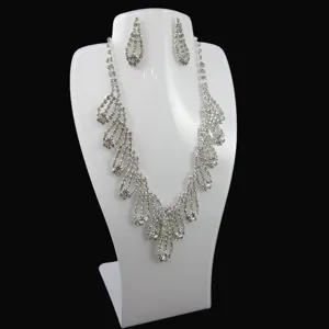 Busto espositore professionale per gioielli in acrilico bianco per collana e orecchini