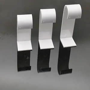 3er Set weiße Acryl Ohrring Display Ständer in verschiedenen Höhen für Schmuck Detail.