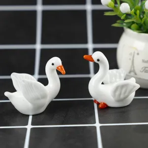 Cute mini white glass swan figurines set, perfect desktop decoration, lovely handmade animal ornament.