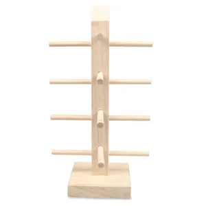 Détail de support de lunettes en bois, étagère de rangement de lunettes de soleil.