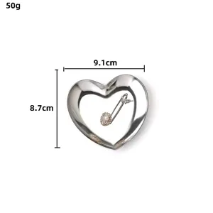 Plateau a bijoux en acier inoxydable style nordique en forme de coeur, plat metallique.