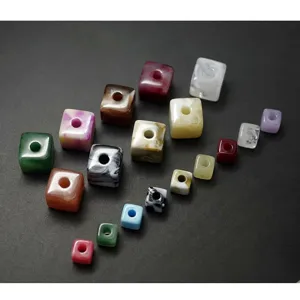 Perles carrées en acrylique à grand trou, perles en résine colorée pour bijoux DIY.