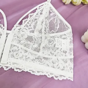 Caraco bralette sexy en dentelle blanche col V, haut de sous-vêtement, vue détaillée.