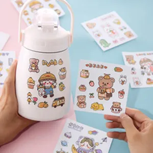 Lindo termo de animales de dibujos animados y detalle de pegatinas washi divertidas.