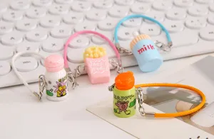 Lindo colgante de llavero de termo pop-corn mini de dibujos animados vista detallada.