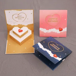 3D Pop-Up Geburtstagskarte mit Herz Design, perfektes Geschenk für liebe Freunde.