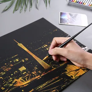 Pittura d'Arte da Grattare con Vista Notturna della Città Kit DIY Carta Patinata Nera Paesaggio di Monumenti Tavolo da Disegno
