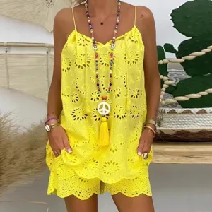 Ensemble deux pièces caraco et short brodés en creux jaunes, photo principale de face