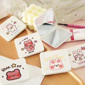 Tragbarer klappbarer Schminkspiegel Süße Cartoon Tier Kaninchen Bär Druck Desktop Tasche Kosmetikspiegel Für Frauen Mädchen