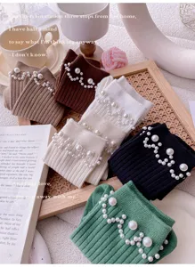 Pearl knit mid-tube socks detail showcase, soft fabric, stylish autumn daily wear.