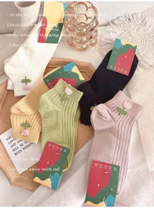 Cute Japanese style sweet tulip embroidered short socks, breathable cotton ankle socks for women.