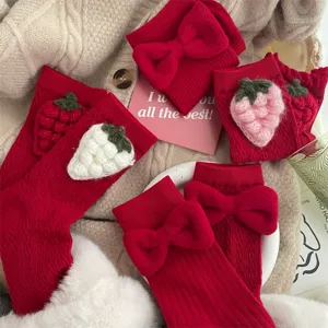 Women Sweet Strawberry Bow Knitted Crew Socks Cute Red Cotton Slouch Socks New Year Festive Winter Hosiery Gift