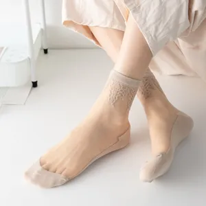 Women's summer sheer ice silk lace ankle socks with cotton bottom for daily wear main view
