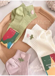 Cute sweet style women short socks with 3D tulip embroidery, comfortable and breathable for summer.
