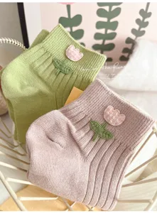 Cute Japanese style tulip embroidered short socks, comfortable breathable floral socks.