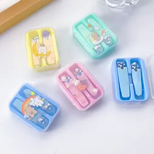 Süßes tragbares Nagelknipser Set mit Etui, niedliches Cartoon Design Maniküre Werkzeug.