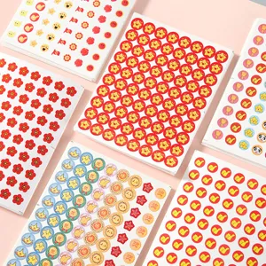 Lindos adhesivos de recompensa de dibujos animados para niños, hojas de pegatinas coloridas.