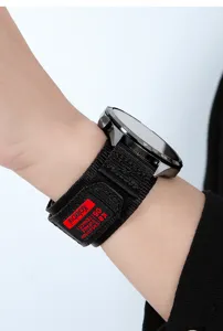 Nylon geflochtenes Uhrenarmband Detail, schwarzes Sport Klettverschluss Ersatzband.