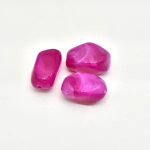 Pink swirled acrylic irregular loose beads for DIY handmade bracelets and jewelry accessories.
