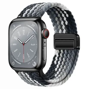 Nylon gevlochten magnetische band compatibel met Apple Watch, stijlvol lusaccessoire.