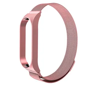 Dettaglio cinturino milanese in acciaio inossidabile oro rosa per smart band