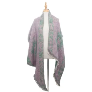 Thickened loop yarn knitted diagonal shawl scarf for autumn and winter warmth and fashion.