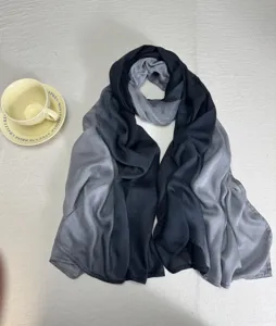 Lange viscose sjaal met verloop lichte doek dames hijab stijlvolle mode accessoire details
