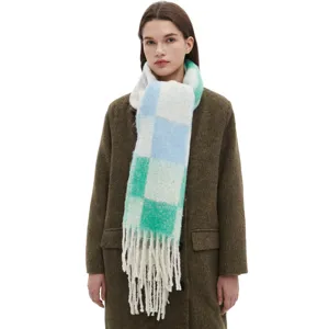 Gemütlicher karierter Fransen Schal für Damen Winter Mode warmer Blockmuster Halswärmer