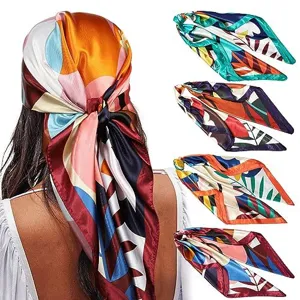 Buntes Seidenquadrattuch Detail, elegantes geometrisches Kopftuch und modisches Haaraccessoire.