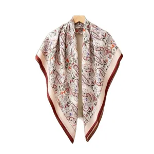 Grand carre de foulard en soie et coton motif floral paisley chale leger femme printemps ete mode