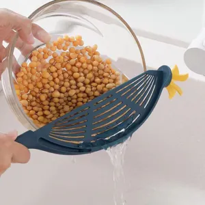 Multifunctional rice washing spoon kitchen colander plastic straining tool gadget for daily cooking