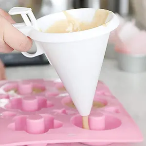 Tragbarer Kunststoff Kuchen Teig Spender Trichter Cupcake Backwerkzeug Küche Teig Trenner Gebäck Zubehör