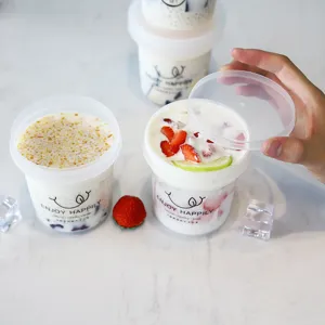 Coppe da dessert in plastica multifunzionali con coperchio per yogurt e frutta fresca.
