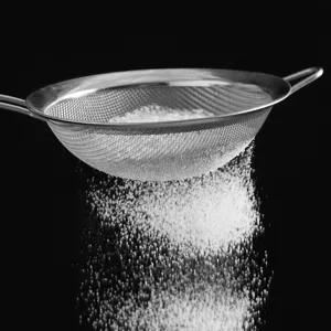 Stainless steel handheld fine mesh flour sieve strainer kitchen baking tool for sugar powder