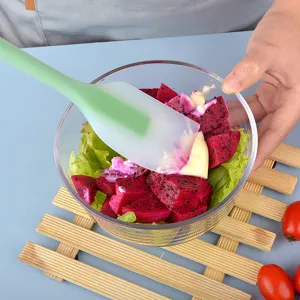 Spatola in silicone monopezzo per dolci, utensile da cucina per mescolare creme.