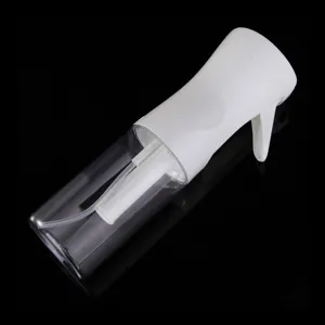 Flacone spray trasparente con pompa bianca per parrucchieri, giardinaggio e uso domestico.