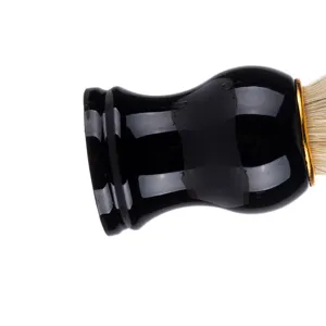 Blaireau de rasage classique pour homme avec manche en ABS noir et poils de sanglier.