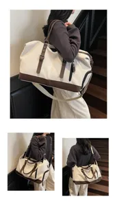Grand sac de voyage en toile pour femmes, sac week-end élégant avec bandoulière réglable.