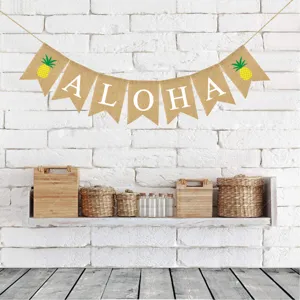 Banner in juta per feste hawaiane con lettere aloha e stampa di ananas per eventi.