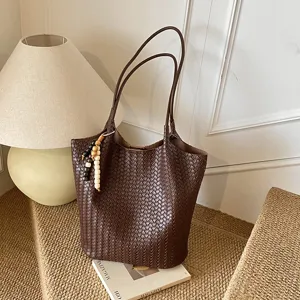 Women Woven Shoulder Bag PU Leather Vintage Tote Bag Fashion Commuting Bucket Bag Double Strap Large Underarm Bag For Daily
