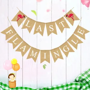 Banner in iuta con fenicottero per decorazione festa addio al nubilato estivo bandierine rustiche.