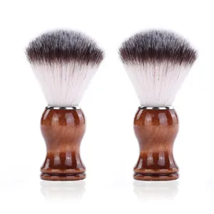 Pennello da barba da uomo con manico in legno strumento di pulizia e rasatura.