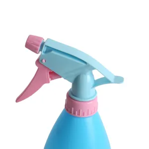 Kunststof trigger spuitfles voor kapsalon en tuinieren 500ml fijne nevel waterverstuiver