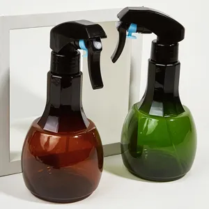 Flacone spray nebulizzatore per salone di parrucchiere 400ml in plastica trasparente.